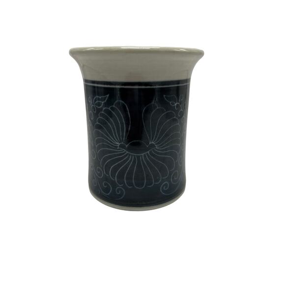 Blue Utensil Holder or Vase Crockery Hand Made w/ Design Inscribed Signed - Picture 1 of 4